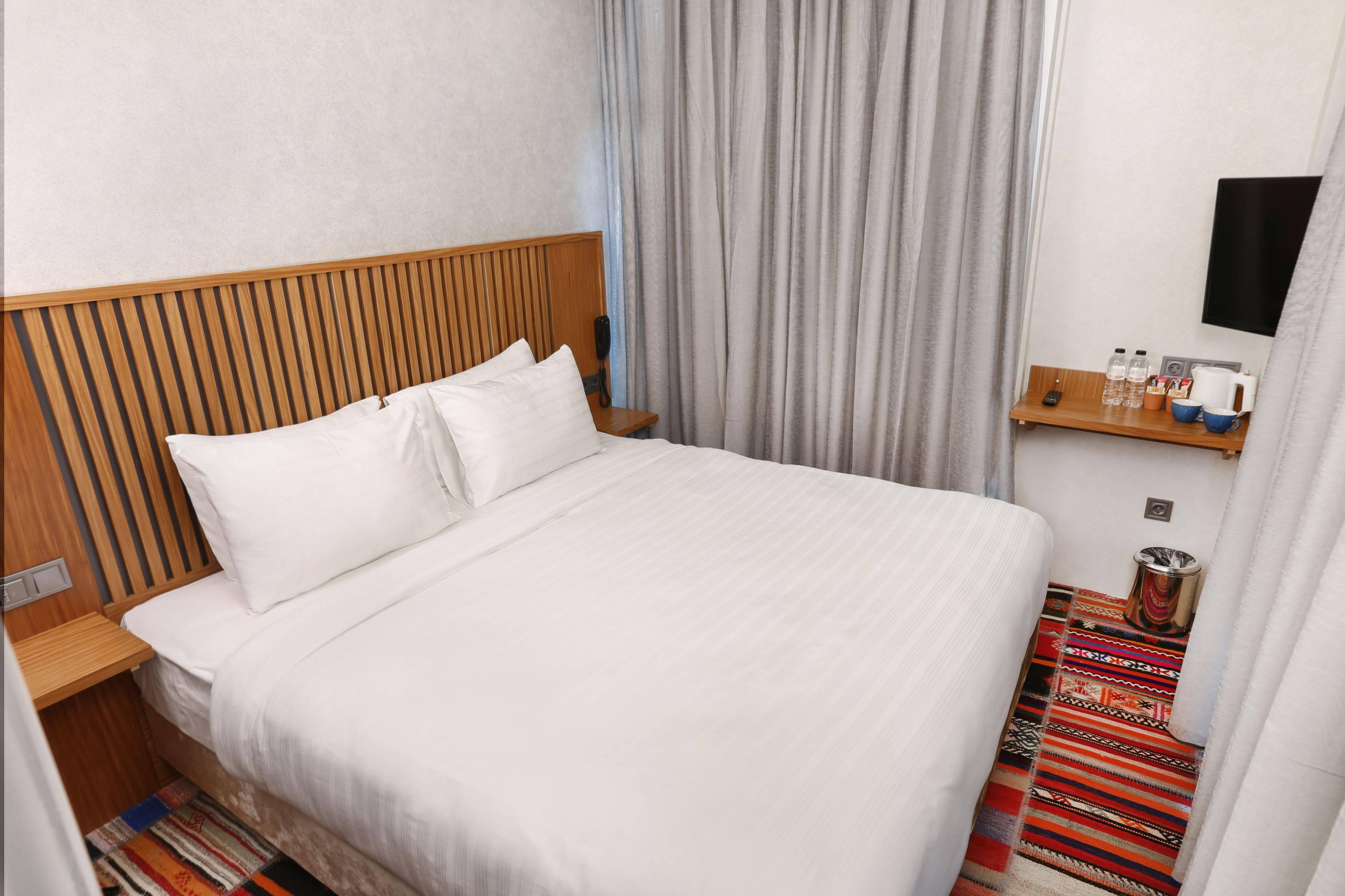 Discovery Hotel イスタンブール エクステリア 写真